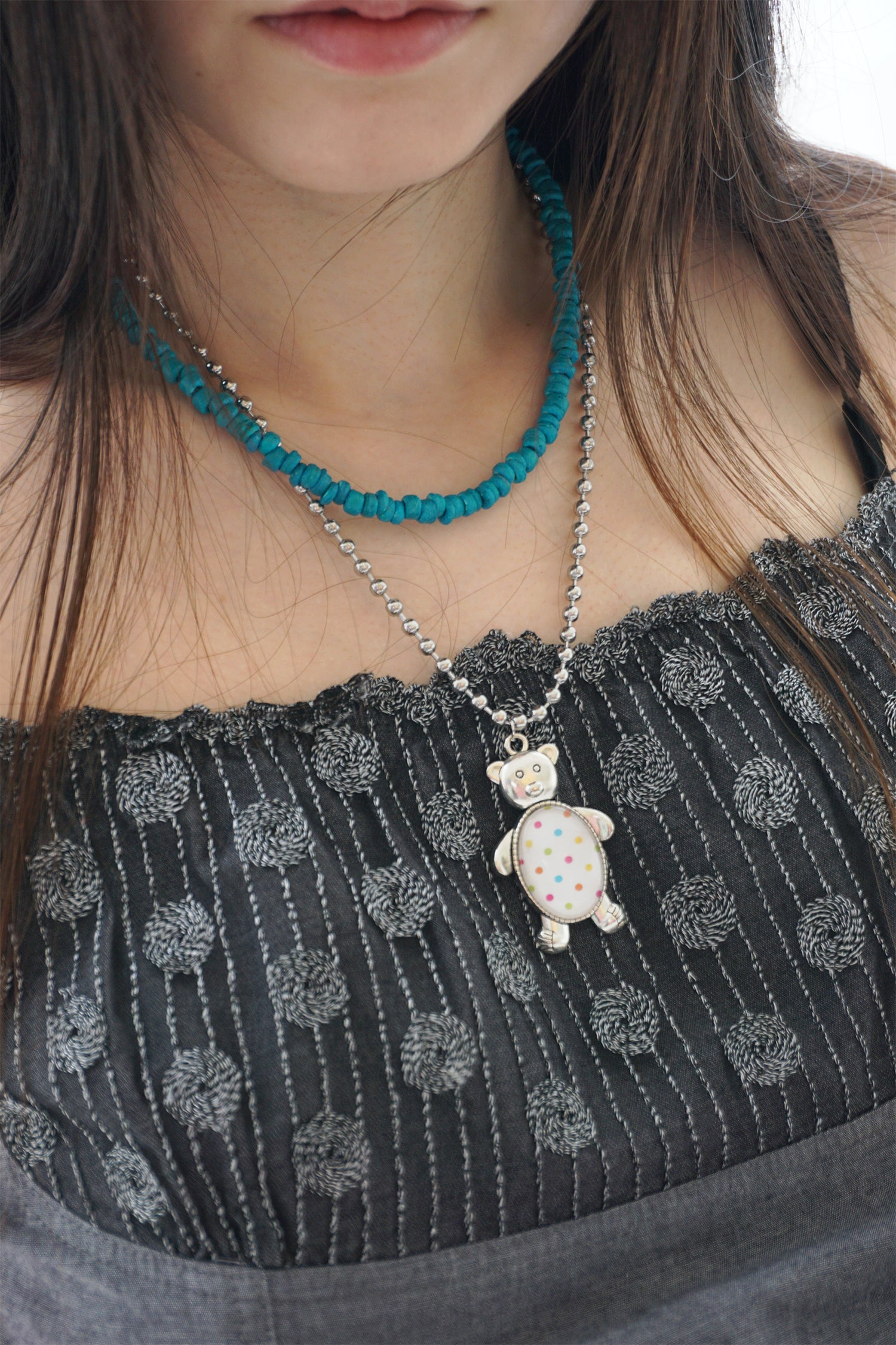 TURQUOISE WOOD BEADS NECKLACE