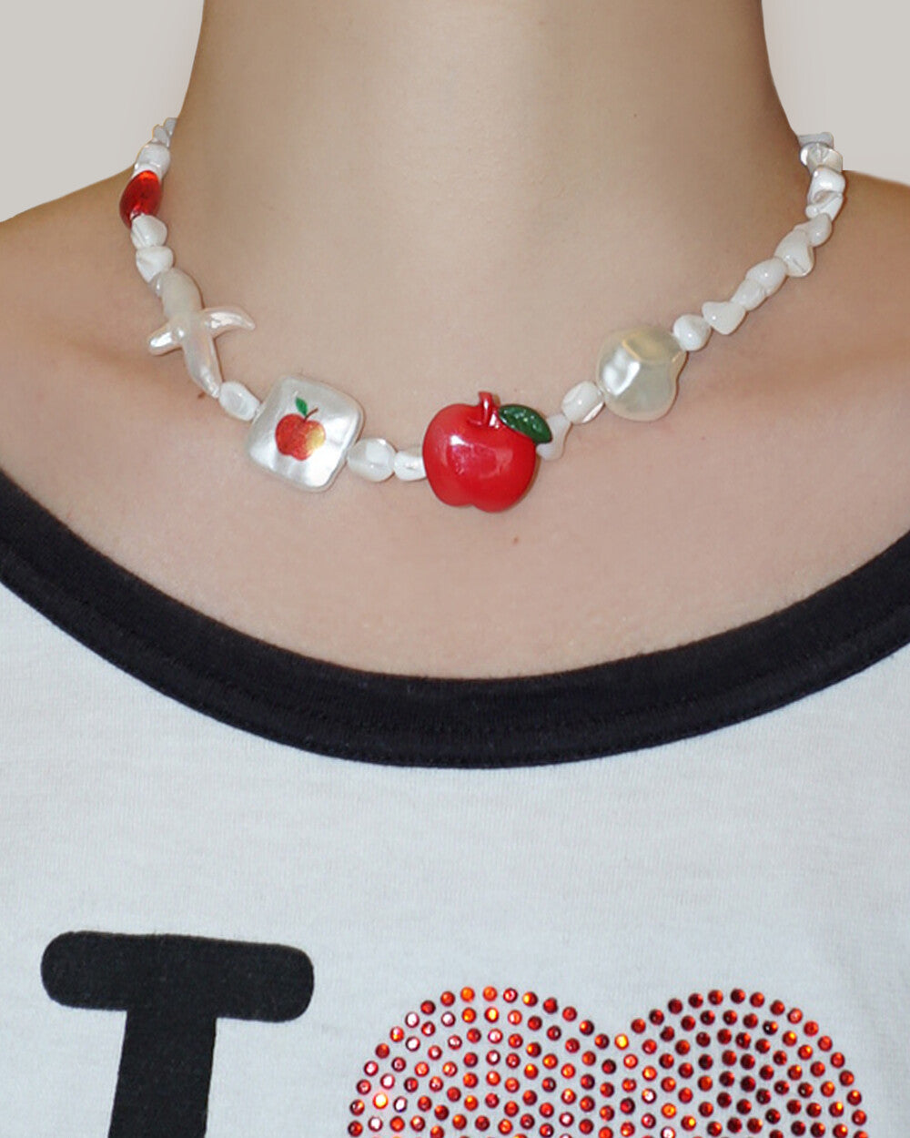 MORNING APPLE NECKLACE