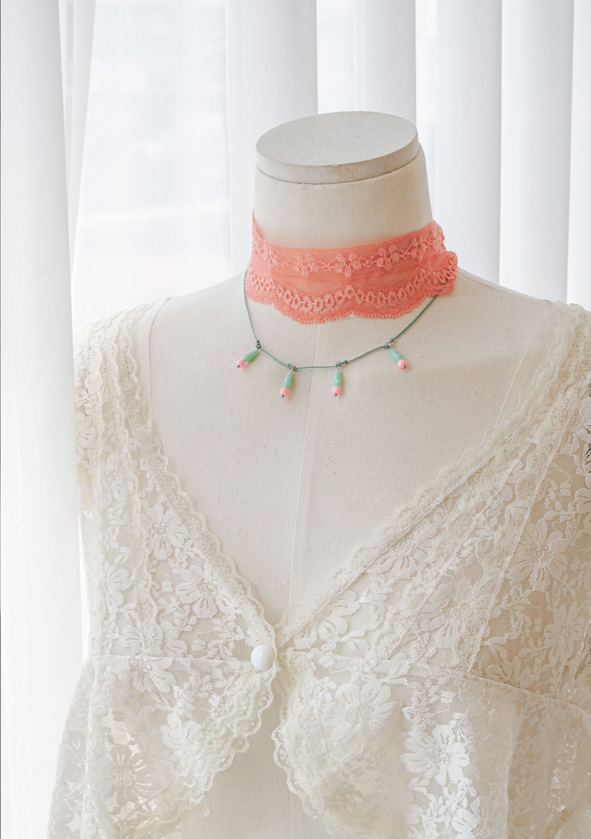 GURI’S LOTUS CHOKER [분홍]
