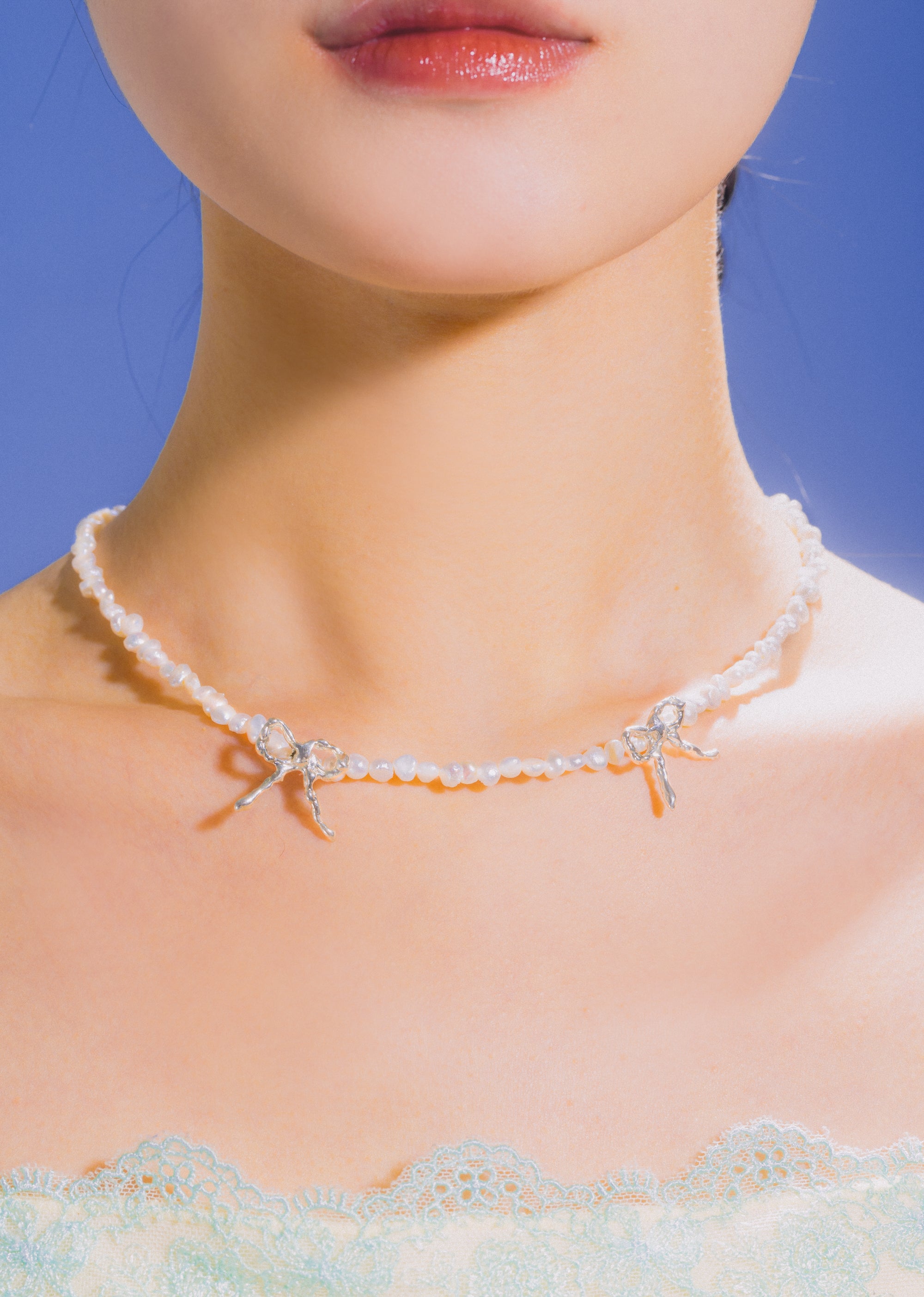 DOUBLE RIBBON NECKLACE