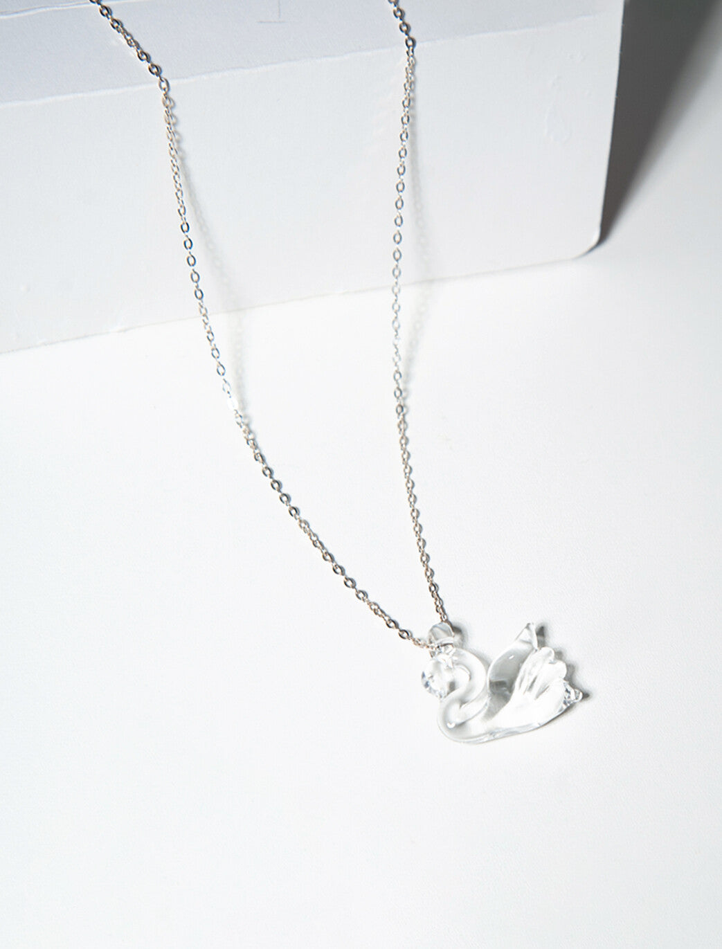 SWAN NECKLACE