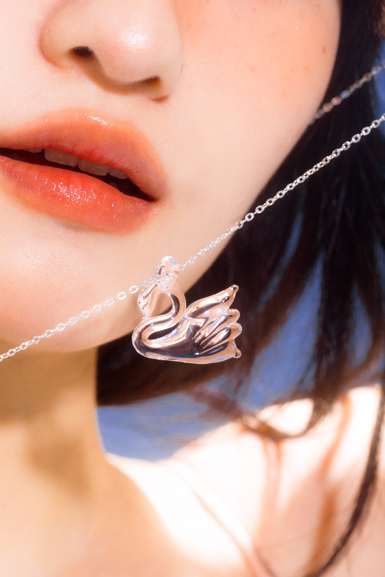 SWAN NECKLACE